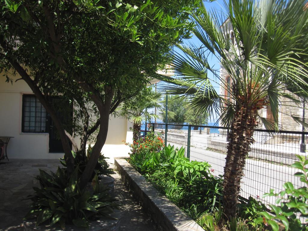 Gorgona Apartment Milína Exterior foto